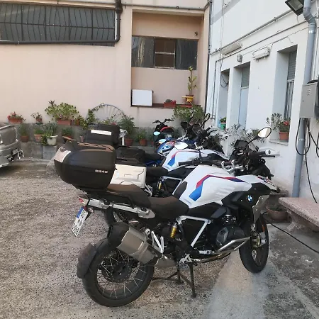 לינה וארוחת בוקר San Francesco 3*